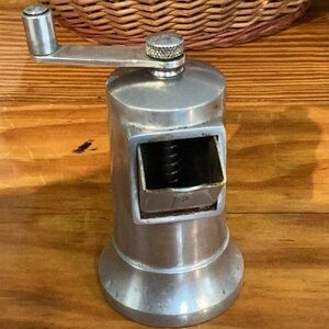 Vintage Perfex France Cast Aluminum Pepper Mill Grinder 4".